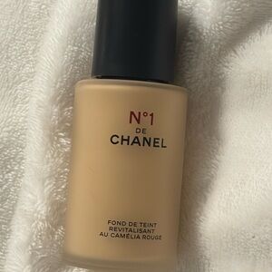 Chanel No 1 Foundation in BD31